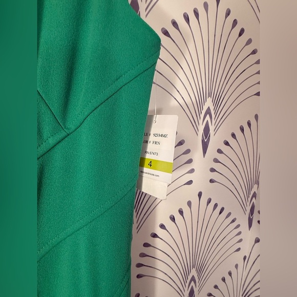 Danny&Nicole| green midi - Picture 3 of 5